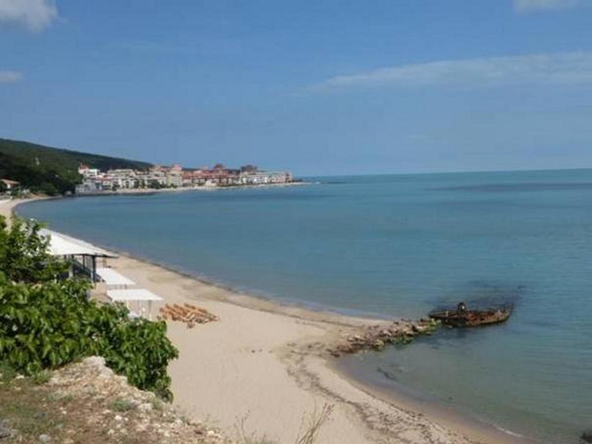 Sea View Panorama Apartment On Complex With Pools And Beach, Sveti Vlas Eksteriør billede