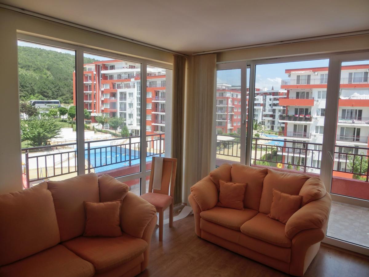 Sea View Panorama Apartment On Complex With Pools And Beach, Sveti Vlas Eksteriør billede