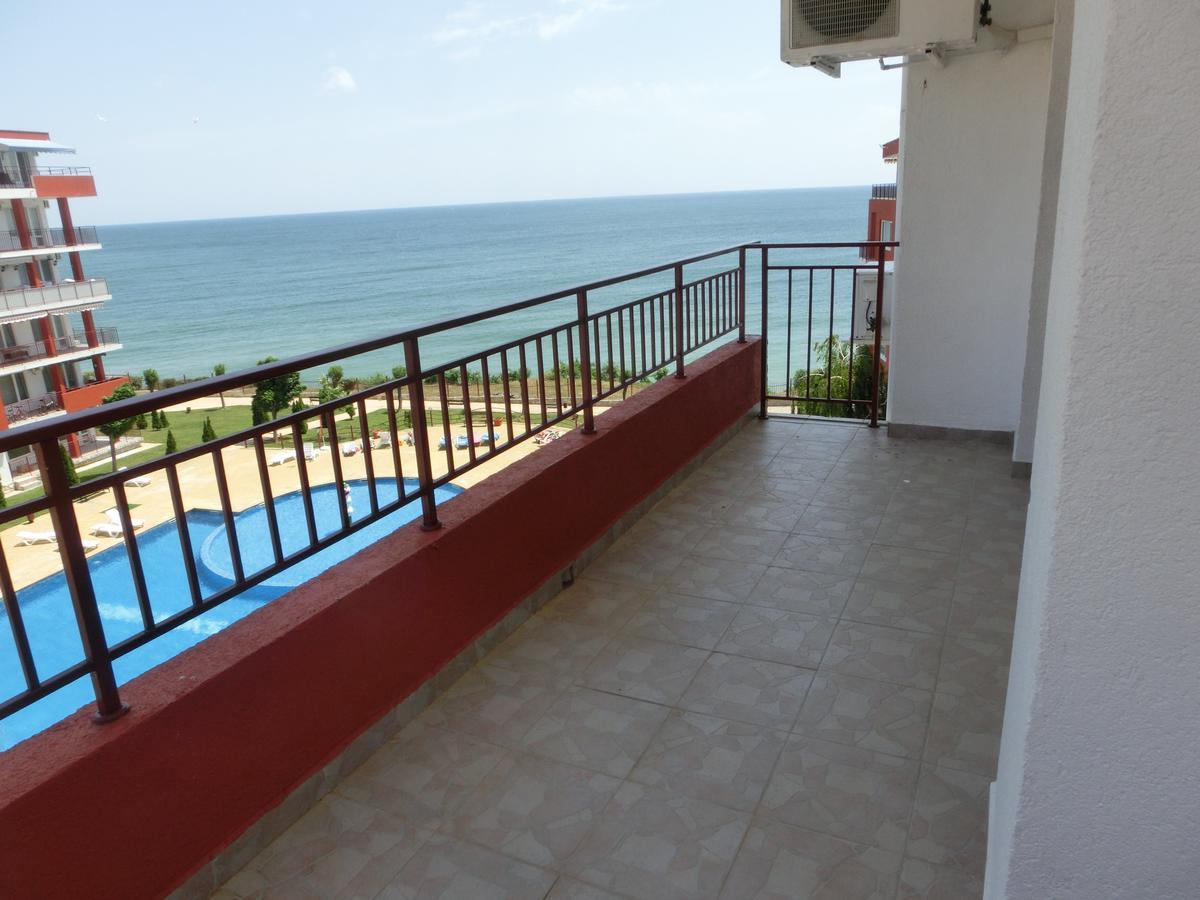Sea View Panorama Apartment On Complex With Pools And Beach, Sveti Vlas Eksteriør billede
