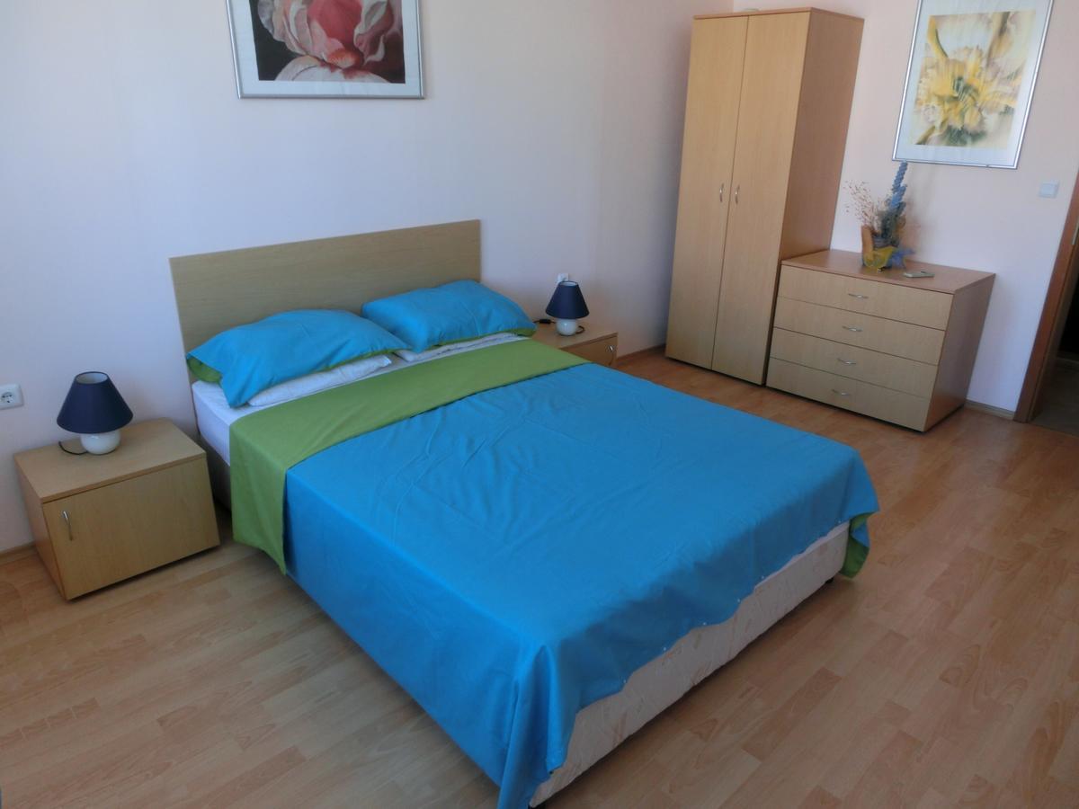 Sea View Panorama Apartment On Complex With Pools And Beach, Sveti Vlas Eksteriør billede